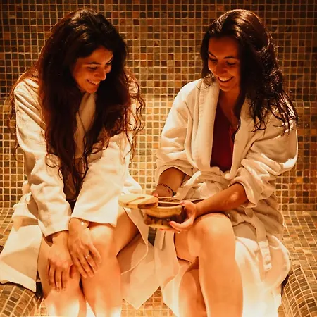 Demeure De La Carmine, Sejour Bien-etre D'exception, Piscine, Hammam, Champagne فندق مبيت وإفطار ماريبواه