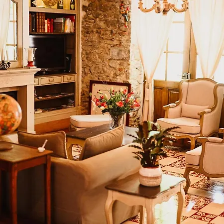 Demeure De La Carmine, Sejour Bien-etre D'exception, Piscine, Hammam, Champagne Bed and breakfast 4*