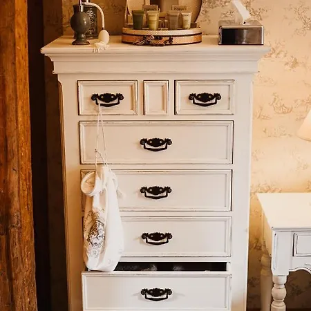 Demeure De La Carmine, Sejour Bien-etre D'exception, Piscine, Hammam, Champagne Bed and Breakfast