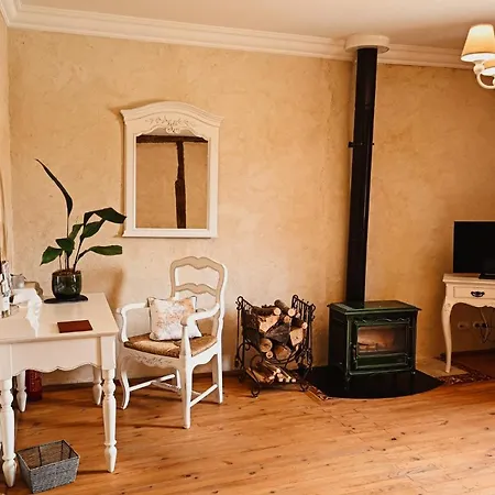Demeure De La Carmine, Sejour Bien-etre D'exception, Piscine, Hammam, Champagne Bed & Breakfast