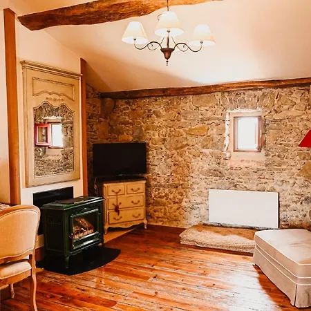 Bed and Breakfast Demeure De La Carmine, Sejour Bien-etre D'exception, Piscine, Hammam, Champagne Mirepoix (Ariege)