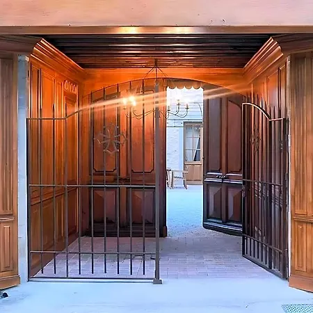 Demeure De La Carmine, Sejour Bien-etre D'exception, Piscine, Hammam, Champagne