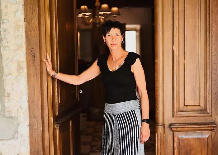 B&B Demeure De La Carmine, Sejour Bien-etre D'exception, Piscine, Hammam, Champagne 미르포아