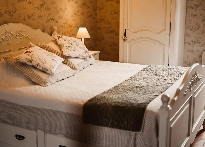 Demeure De La Carmine, Sejour Bien-etre D'exception, Piscine, Hammam, Champagne Alojamento de Acomodação e Pequeno-almoço